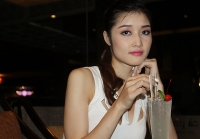 Nữ Hoa hậu Dân tộc Triệu Thị Hà xinh đẹp xin trả vương miện