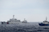 Tàu quân sự Trung Quốc giả danh tàu hải cảnh